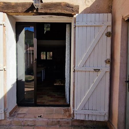 Studio Au Pied De La Sainte Victoire Puyloubier 外观 照片