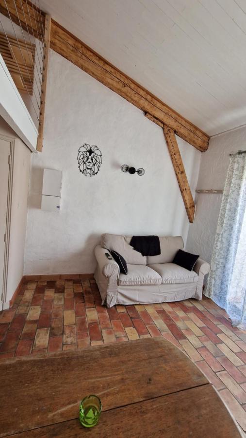 Studio Au Pied De La Sainte Victoire Puyloubier 外观 照片