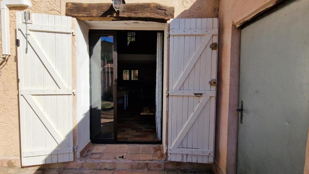 Studio Au Pied De La Sainte Victoire Puyloubier 外观 照片