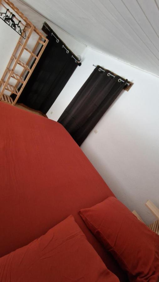Studio Au Pied De La Sainte Victoire Puyloubier 外观 照片